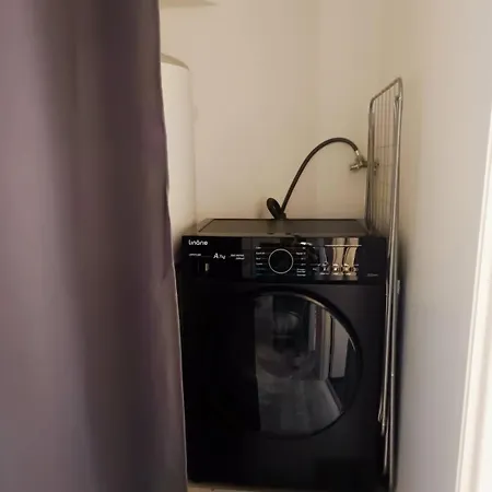 L'ecrin De - Lac, Centre-ville Et Parking סיסטרון